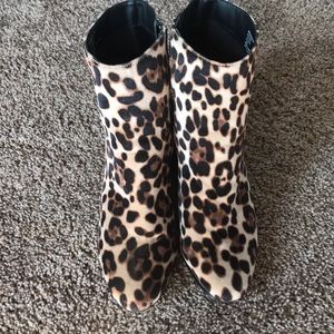 Steve Madden leopard booties